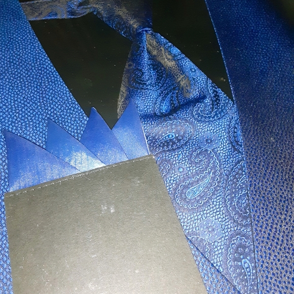 Boxed Gift set Pronto Uomo Vest, Tie, Bowtie, Faux Pocket Hankie Set - Picture 8 of 16